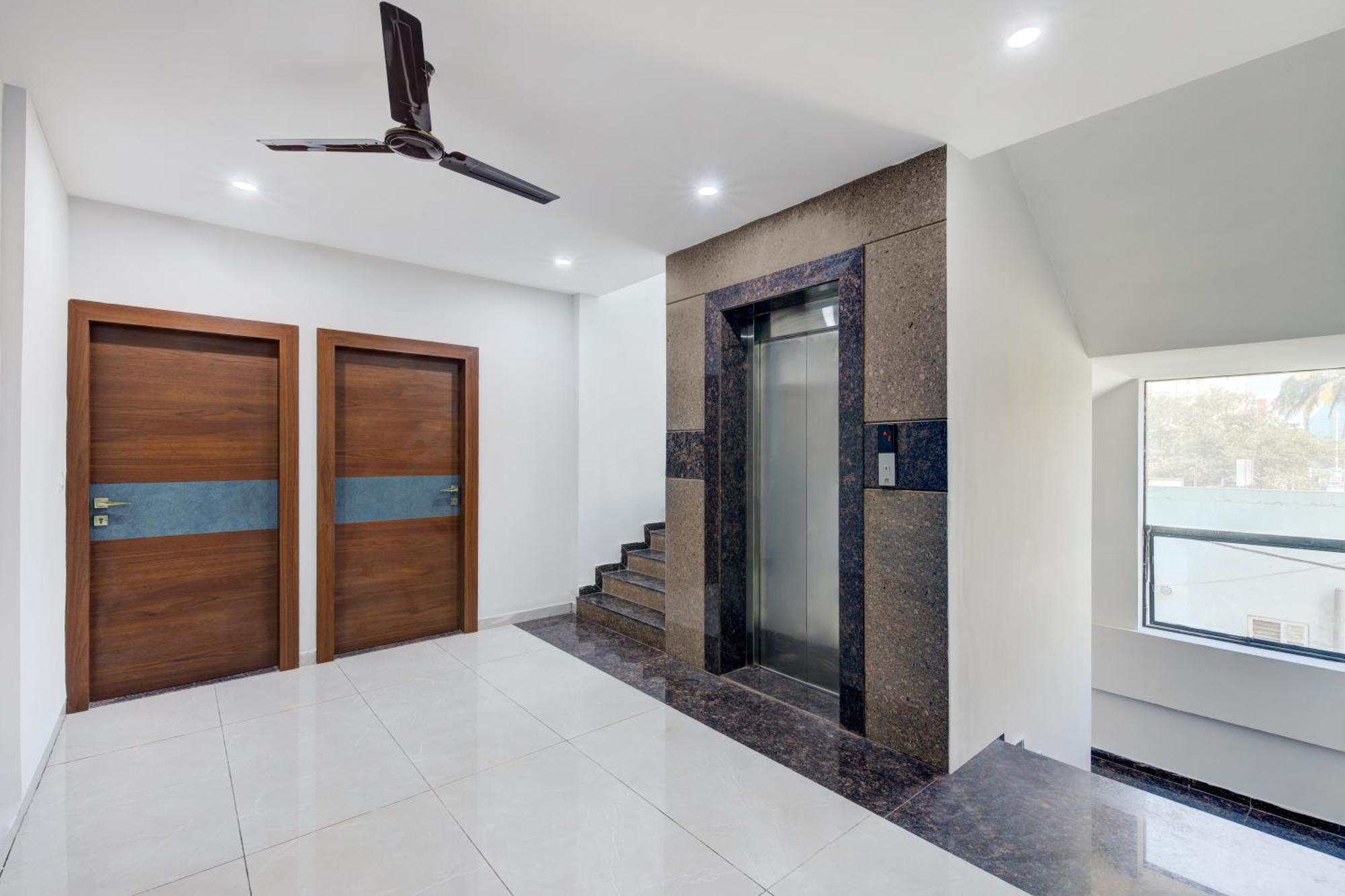 Hotel Park Lane Yelahanka Bangalore Exterior photo